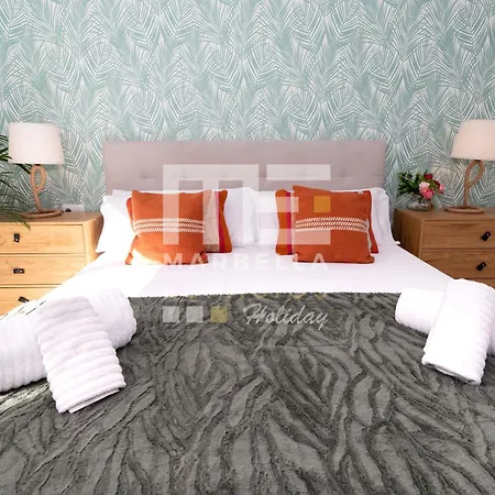 Town House 3 Beds In The Center Of Марбелья