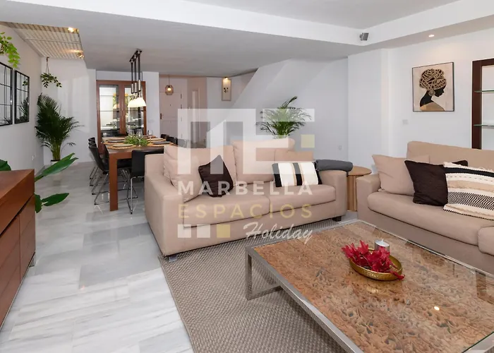 Casa vacanze Town House 3 Beds In The Center Of